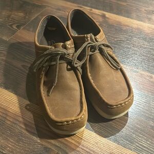 Clark’s Wallabee women’s size 8.5